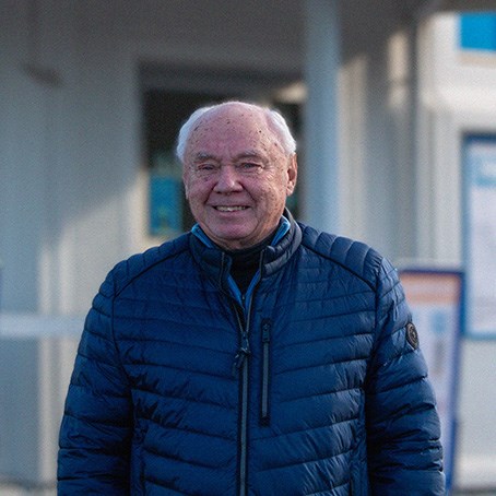 Mies Bilteman kasvun takana 90-luvun Suomessa